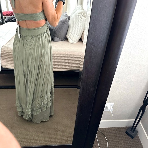 NWT— OHM- Papermoon Green Maxi Dress - Picture 5 of 8